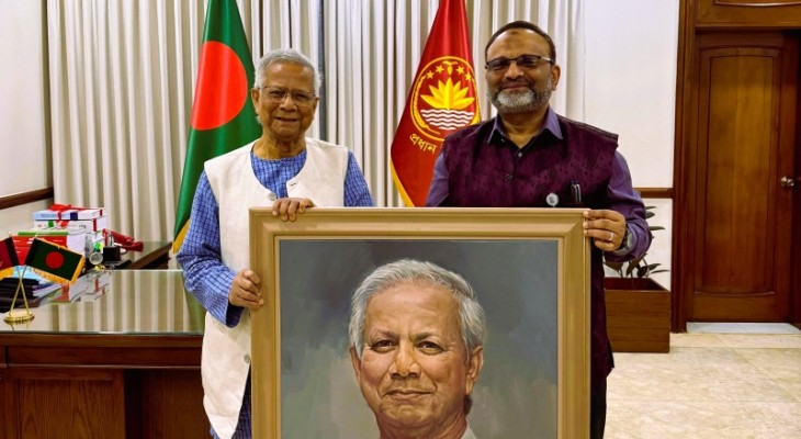 প্রধান উপদেষ্টার সঙ্গে দেখা করলেন ঢাবি উপাচার্য
